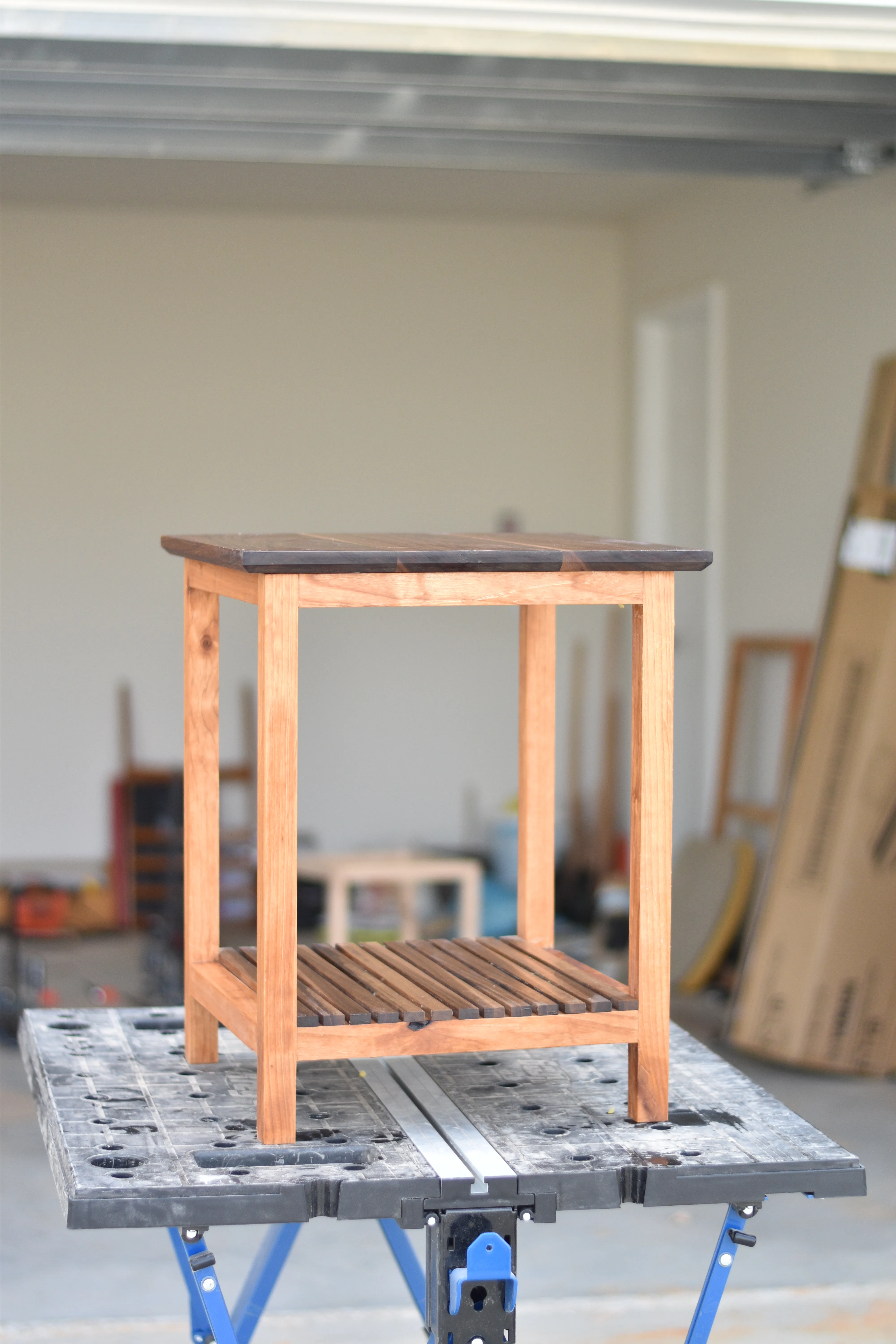 Slatted night stand